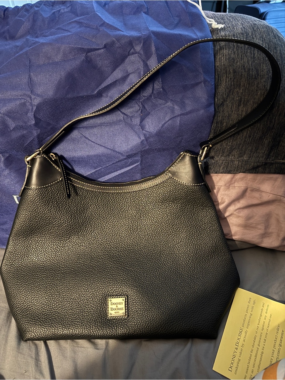Dooney & Bourke hobo R2523